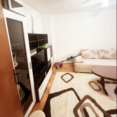 🇲🇪 🏡 IZDAJE SE JEDNOSOBAN STAN – STARI AERODROM, PODGORICA - slika 3