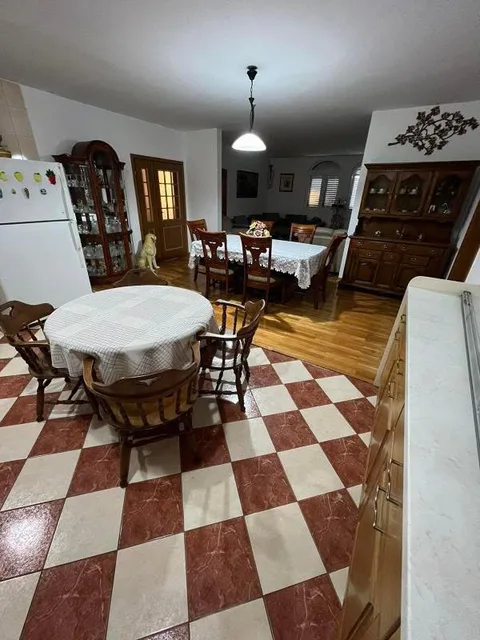 LUKSUZNA KUĆA – ZLATICA, PODGORICA [] - slika 3