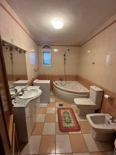 LUKSUZNA KUĆA – ZLATICA, PODGORICA [] - slika 4
