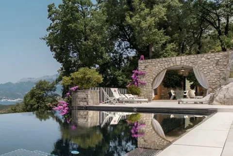 EKSKLUZIVNA VILA U REŽEVIĆIMA – PRIVATNOST, MIR I POGLED KOJI SE PAMTI [] - slika 3