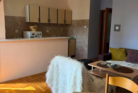 IZDAJE SE DVOSOBAN STAN – STARI AERODROM, PODGORICA - slika 4