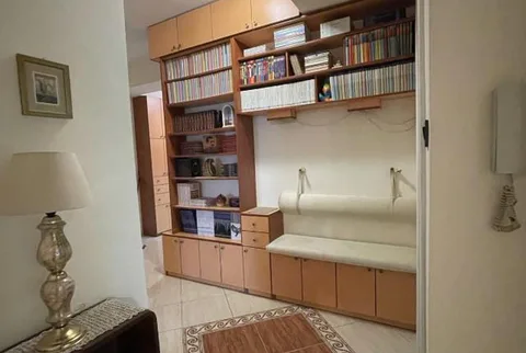 🇲🇪🏢 IZDAJE SE NAMJEŠTEN DVOSOBAN STAN – CENTAR PODGORICE - slika 5