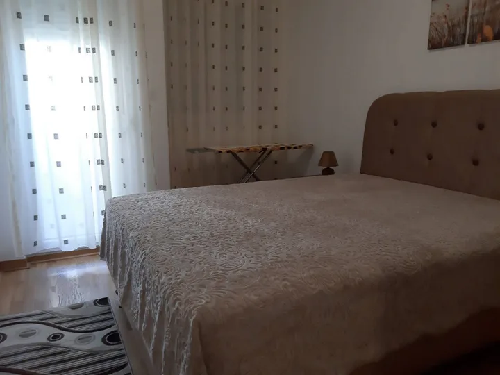 IZDAJE SE KOMPLETNO OPREMLJEN JEDNOSOBAN STAN – CITY KEJ, PODGORICA  *** - slika 8