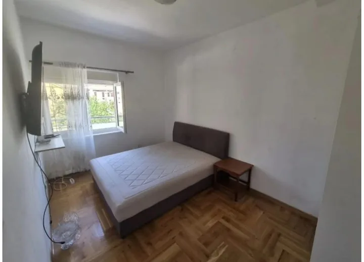 IZDAJE SE OPREMLJEN DVOSOBAN STAN – PODGORICA * - slika 4