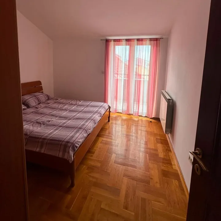 IZDAJE SE PROSTRAN ČETVOROSOBAN STAN – STARI AERODROM | PODGORICA 🏡   [] - slika 7