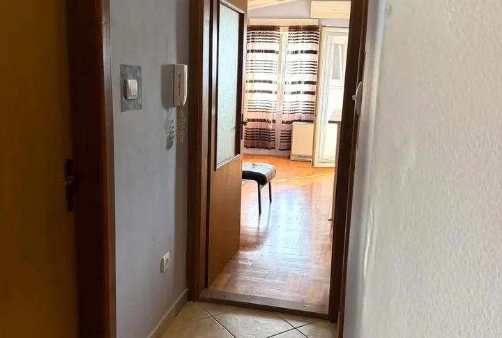 IZDAJE SE DVOSOBAN STAN – STARI AERODROM, PODGORICA - slika 10