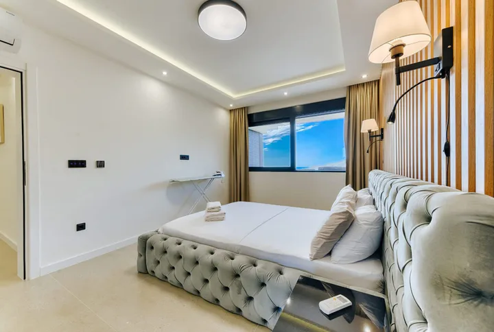 EKSKLUZIVNA KUĆA U ŠUŠNJU – BAR | 282 m² + 500 m² PLAC** - slika 2