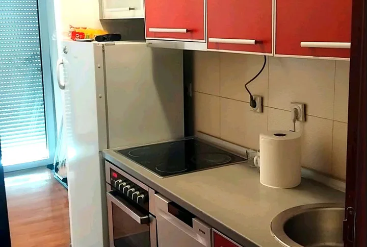 PRODAJE SE JEDNOSOBAN STAN – GORICA C, PODGORICA - slika 9